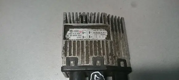 Volkswagen Transporter - Caravelle T5 Fan control module 3B0919506 898999000