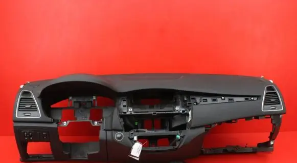 Renault Laguna III Dashboard 681002890R