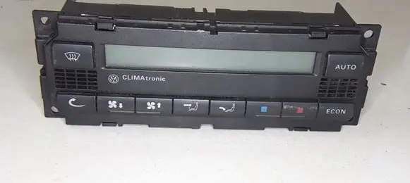 Volkswagen PASSAT B5.5 Climate control unit