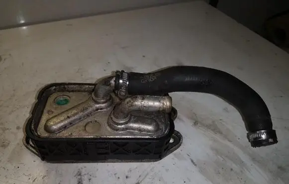 Engine oil radiator