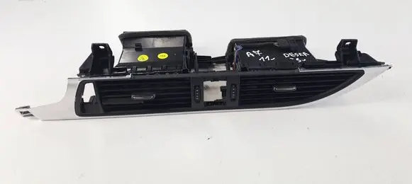 Audi A7 S7 4G Dashboard side air vent grill/cover trim SAWV7 006606