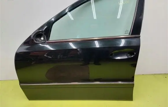 Mercedes-Benz E W211 Front door 