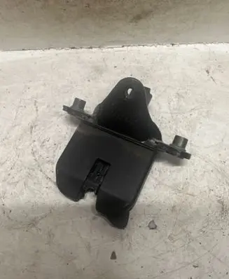 Skoda Octavia Mk2 (1Z) Tailgate/trunk/boot lock/catch/latch 1Z5827501C