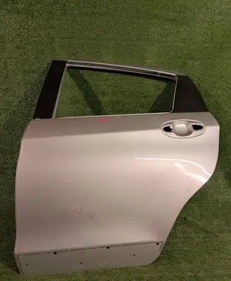 Toyota Yaris Rear door 