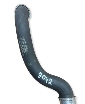Mercedes-Benz C W204 Engine coolant pipe/hose A2045011582