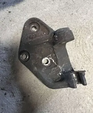 Toyota Avensis T220 Generator/alternator bracket 