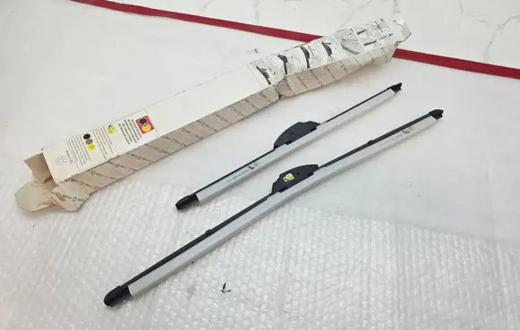 Mazda 3 II Front wiper blade arm BPFB673309K 1X450