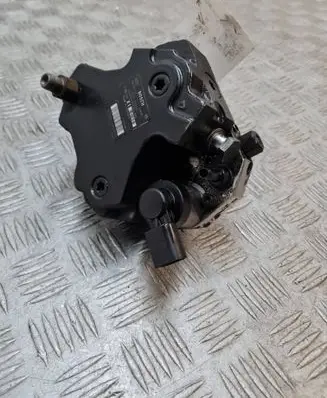 BMW 3 E46 Fuel injection high pressure pump 0445010045 7788670