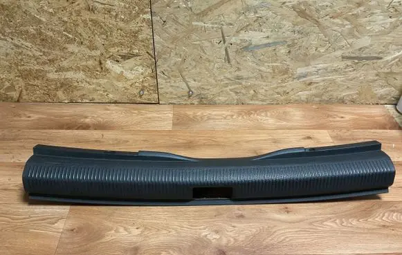 Volkswagen PASSAT B6 Trunk/boot sill cover protection 3C9863459
