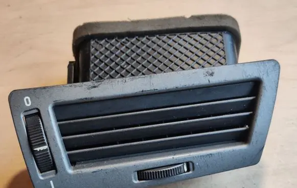 BMW 7 E65 E66 Dashboard side air vent grill/cover trim 64228223334