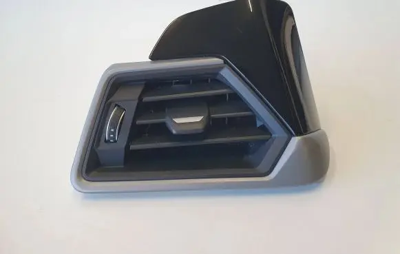 BMW 3 G20 G21 Dashboard glove box trim 6807263 6848617 27648710