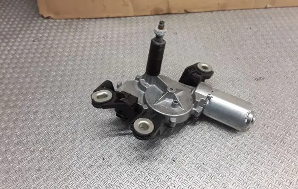 Volkswagen PASSAT B6 Rear window wiper motor 1K6955711C