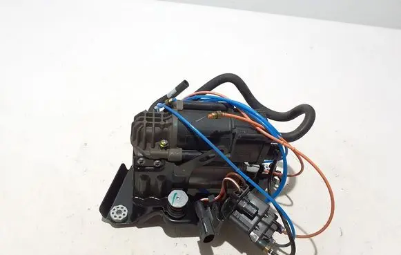 BMW i5 G60 Air suspension compressor/pump 6894904