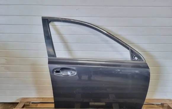 Subaru Outback Front door