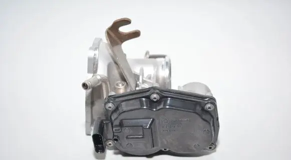 BMW 5 G30 G31 EGR valve 8574820 8574826