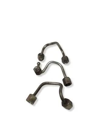 Volkswagen PASSAT B7 Fuel injector supply line/pipe 