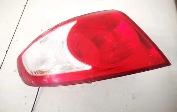 Hyundai Santa Fe Rear/tail lights 924012b000 92401-2b000
