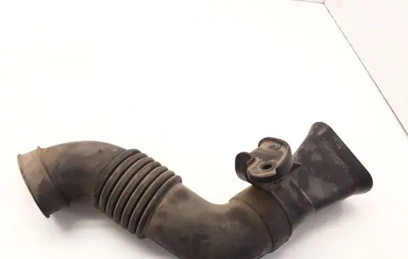 Suzuki Swift I Air intake hose/pipe