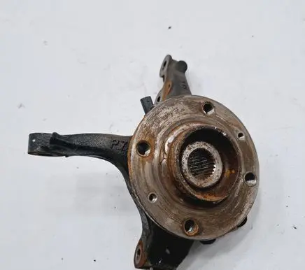 Peugeot 208 Front wheel hub