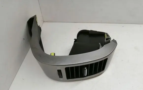 Toyota Prius (XW20) Dashboard side air vent grill/cover trim 5566047020 45566247020 4556627020