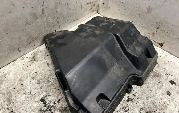 BMW X5 E70 Fuse box cover 12907555102