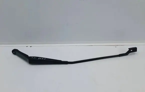 Peugeot 508 Front wiper blade arm 9686437780