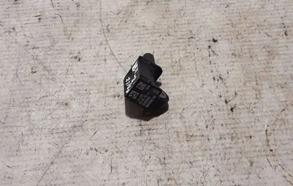 Chrysler Pacifica Airbag deployment crash/impact sensor 68245081AA