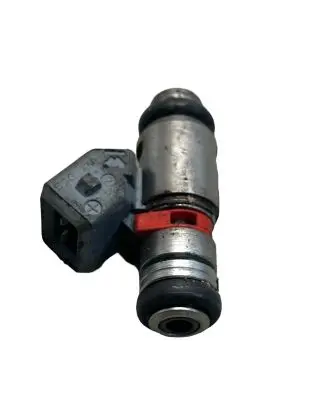 Volkswagen Golf IV Fuel injector 036031C