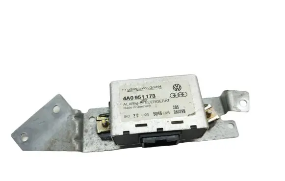 Audi A6 S6 C4 4A Alarm control unit/module 4A0951173