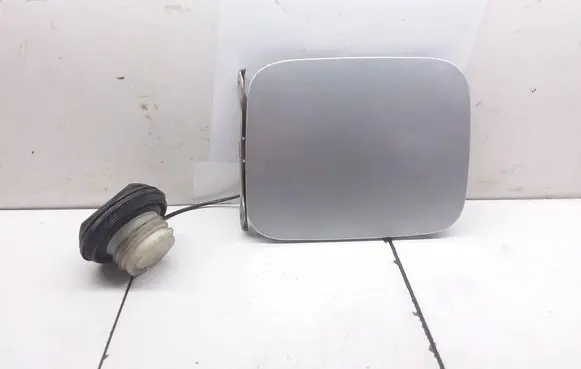 Nissan Almera Tino Fuel tank cap 