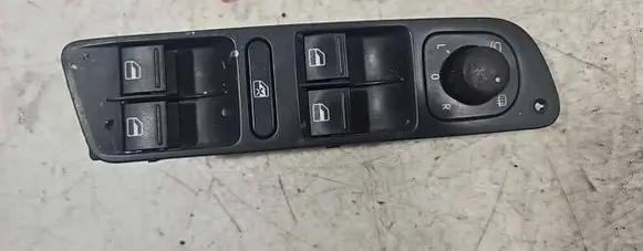 Volkswagen Tiguan Electric window control switch 1K4959857B