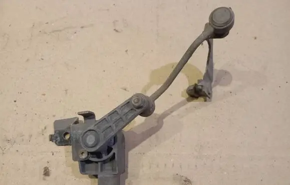 Volkswagen PASSAT B6 Headlight/headlamp level sensor 