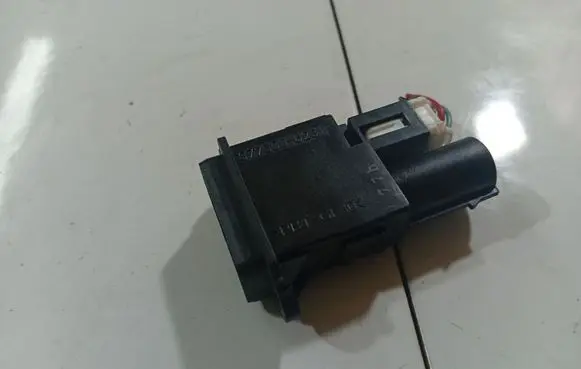Interior temperature sensor