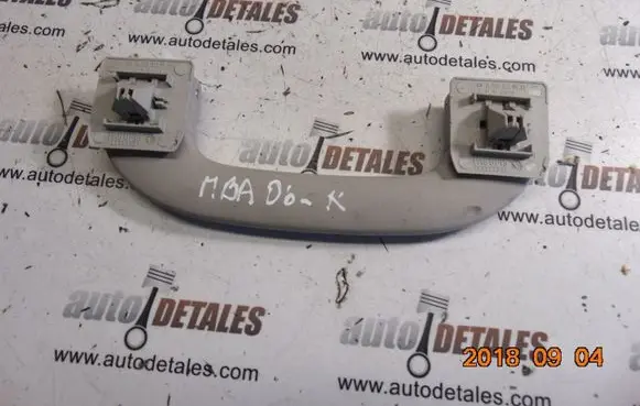 Mercedes-Benz A W169 Front interior roof grab handle A1698100151
