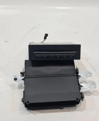 Mercedes-Benz R W251 CD/DVD changer A2118705390