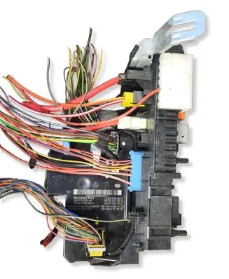 Mercedes-Benz E W212 SAM control unit 2129060805 2129028502 5DK01102340