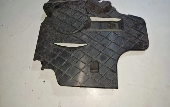 Mercedes-Benz E W212 Timing belt guard (cover) A6510100175