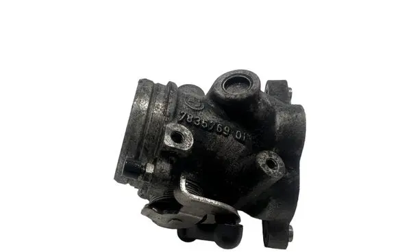 BMW 5 E60 E61 Throttle valve 783576901 7835769