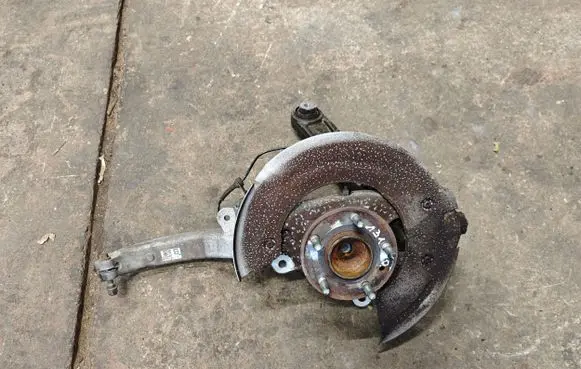 Jaguar XF X260 Front wheel hub GX633K185AA GX633K185