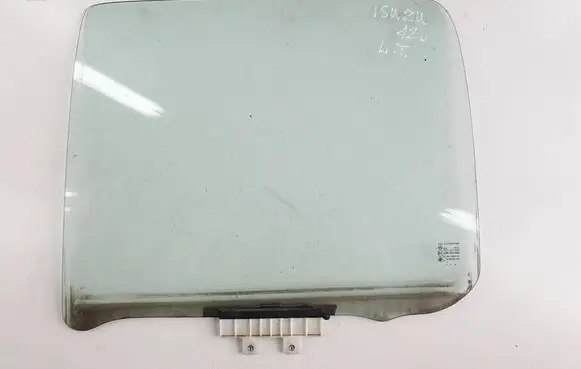 Rear door window glass