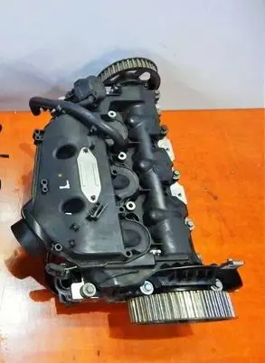 Jaguar XF X250 Engine head 4R8Q6C064