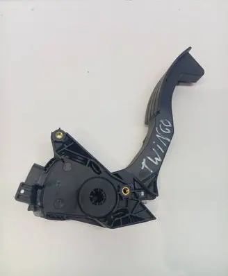 Renault Twingo III Accelerator throttle pedal 180023357R A4532900800