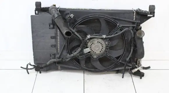 Opel Meriva B Radiator set 13330994 13331005