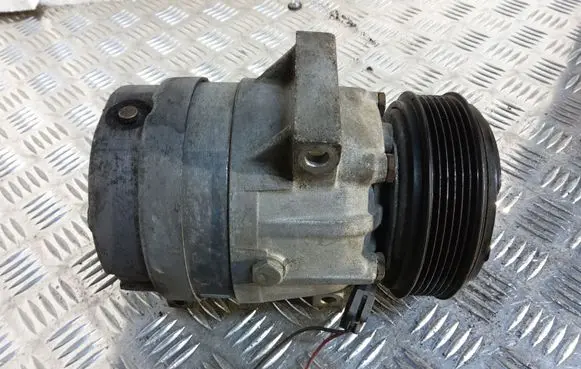 Renault Scenic I Air conditioning (A/C) compressor (pump) 1135309 092210917