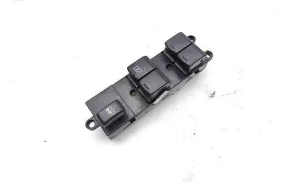 Nissan Navara D40 Electric window control switch 25401EB30A