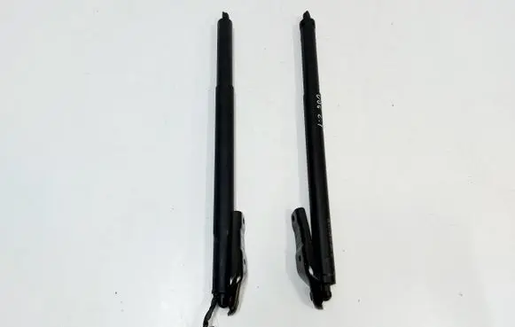 BMW 2 Active Tourer U06 Tailgate strut 8494161