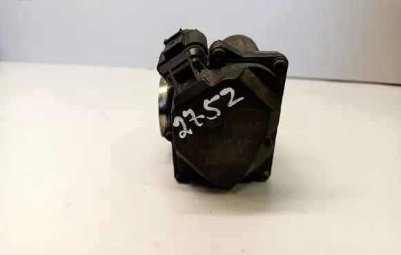 Volkswagen Touran II Throttle valve 03L128063R