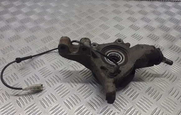 Citroen C4 I Front wheel hub spindle knuckle