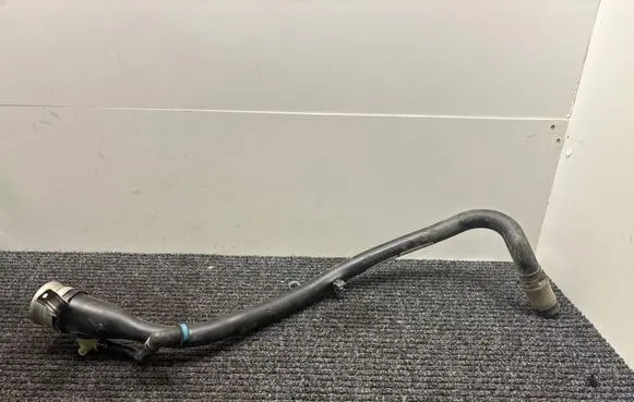 BMW X4 F26 Fuel tank filler neck pipe 7220693