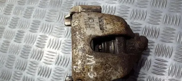 Mazda 3 I Front brake caliper